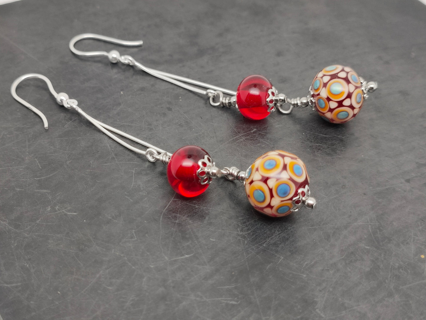 Boucles d’oreilles doubles rouge, orange et bleu Electra