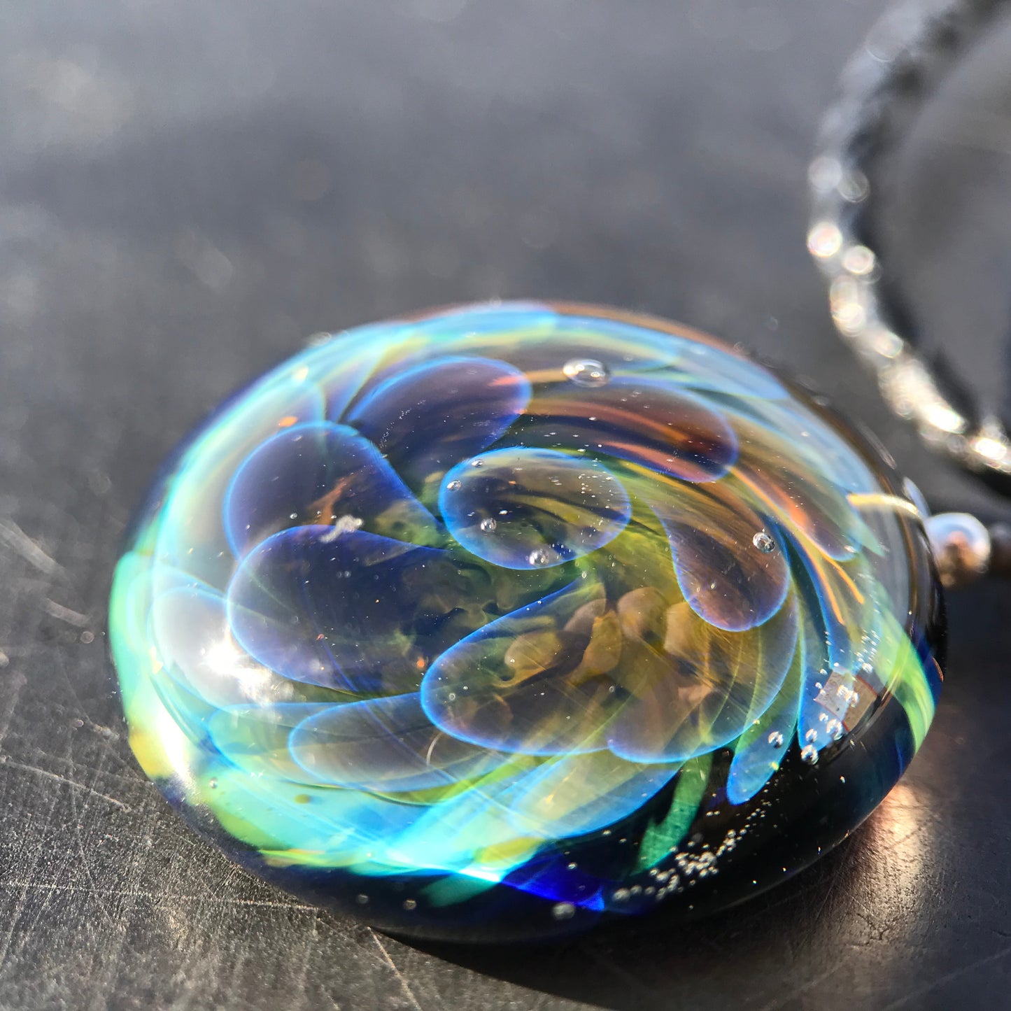 Pendentif Implosion