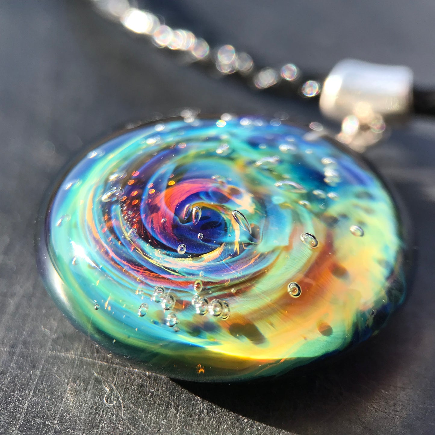 Pendentif Implosion
