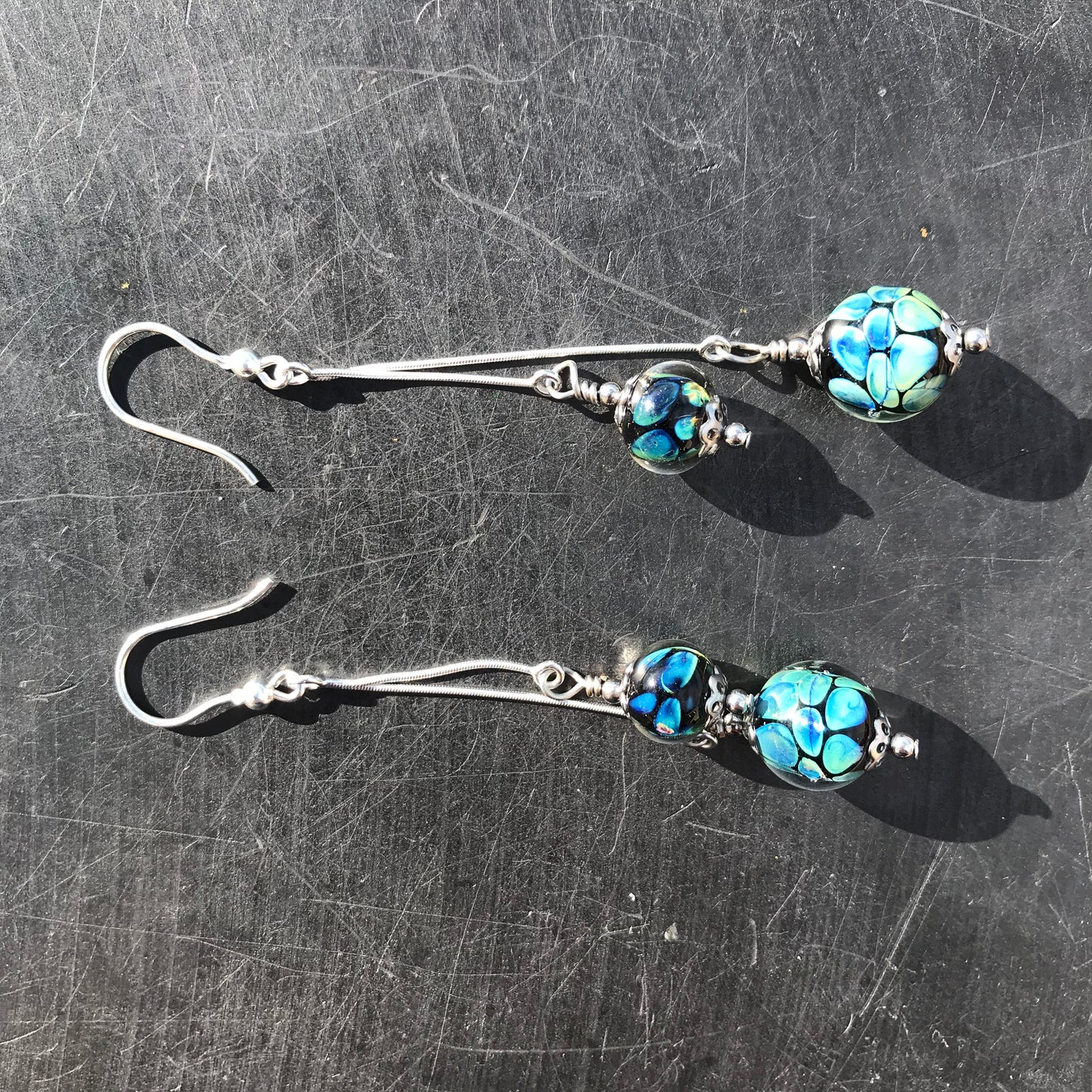 Boucles d'oreilles Doubles bleu électrique réactif