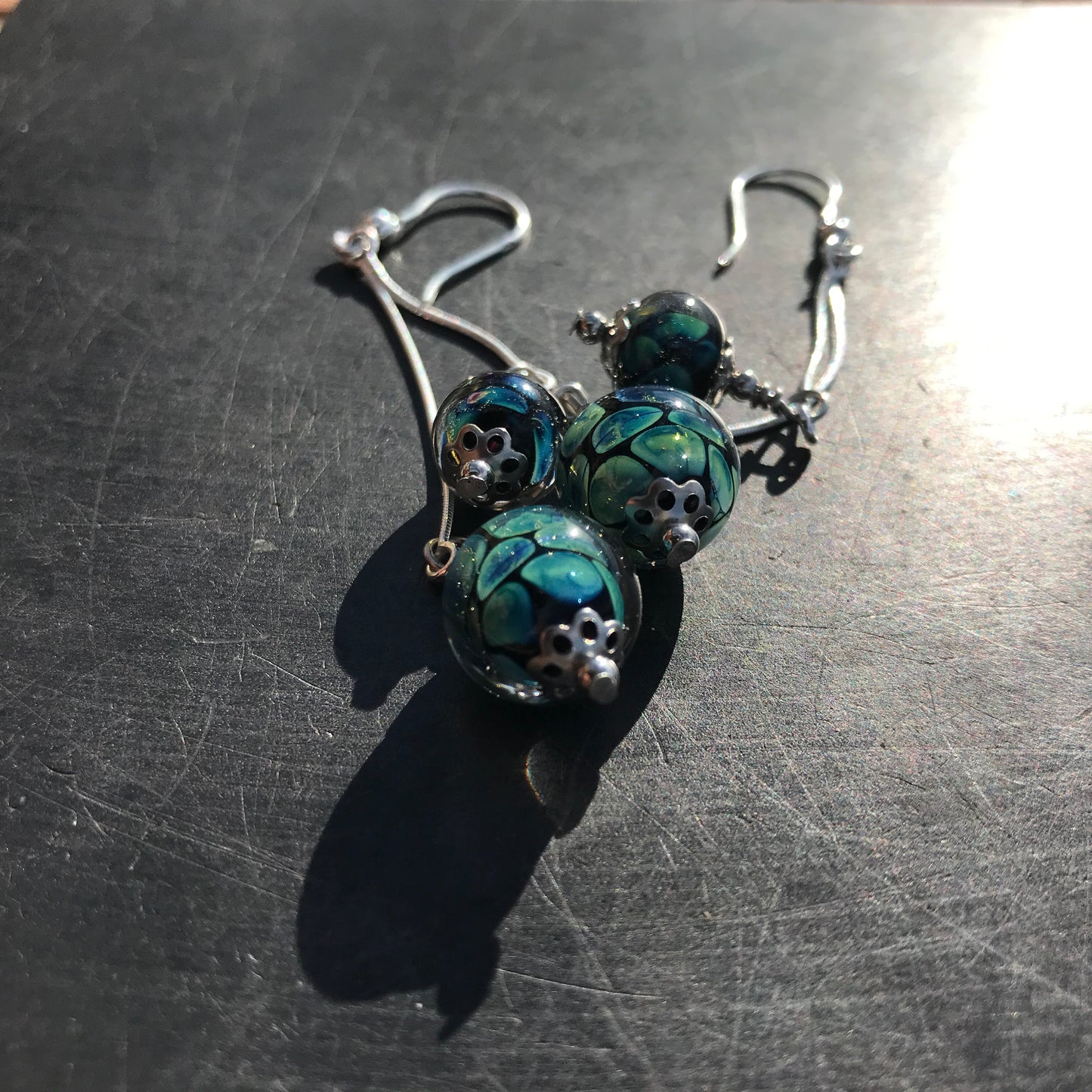 Boucles d'oreilles Doubles bleu électrique réactif