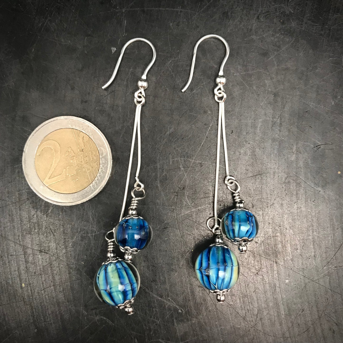 Boucles d'oreilles double bleues "arke" striées