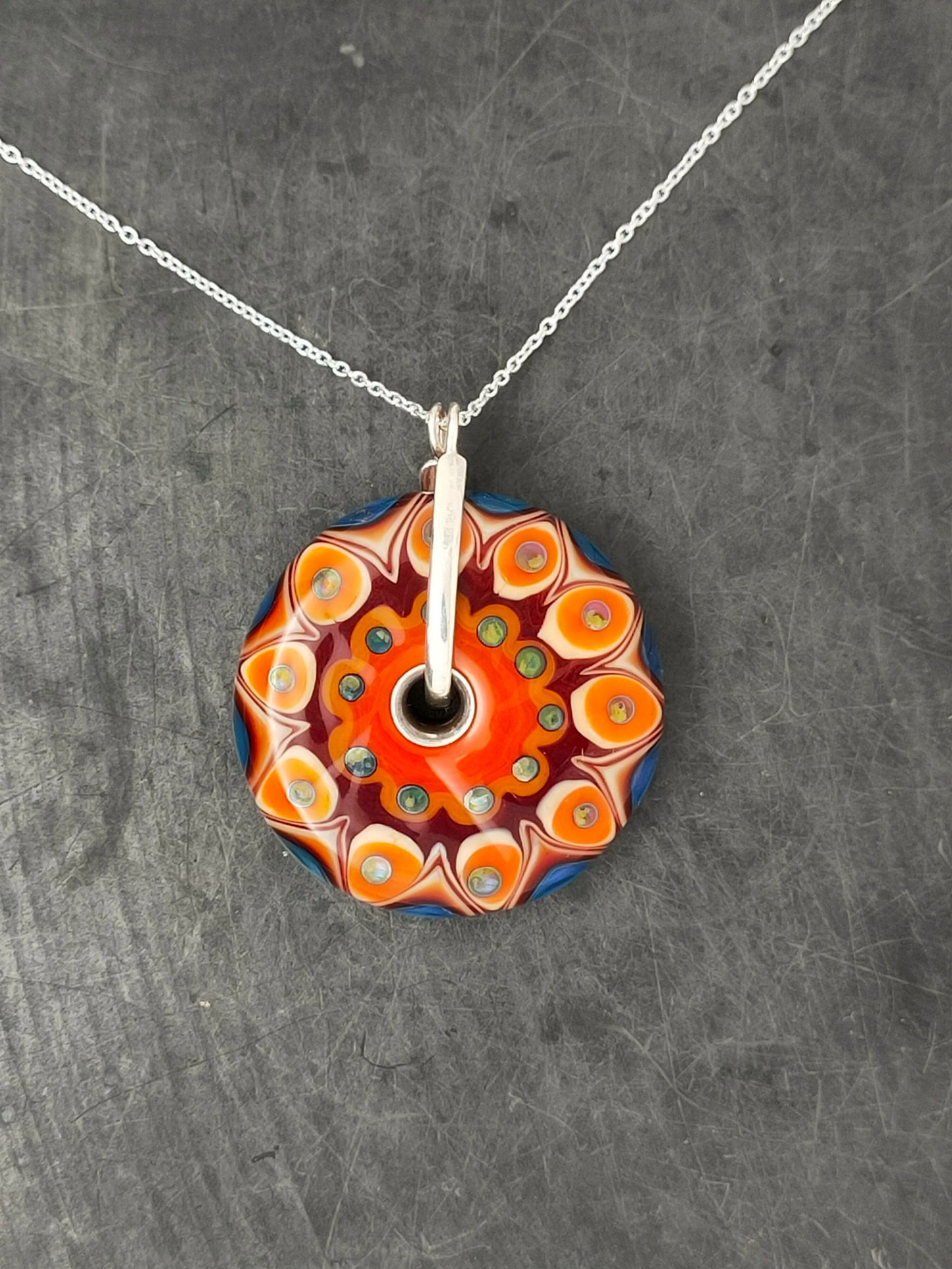 Pendentif Mandala Orange et Bleu