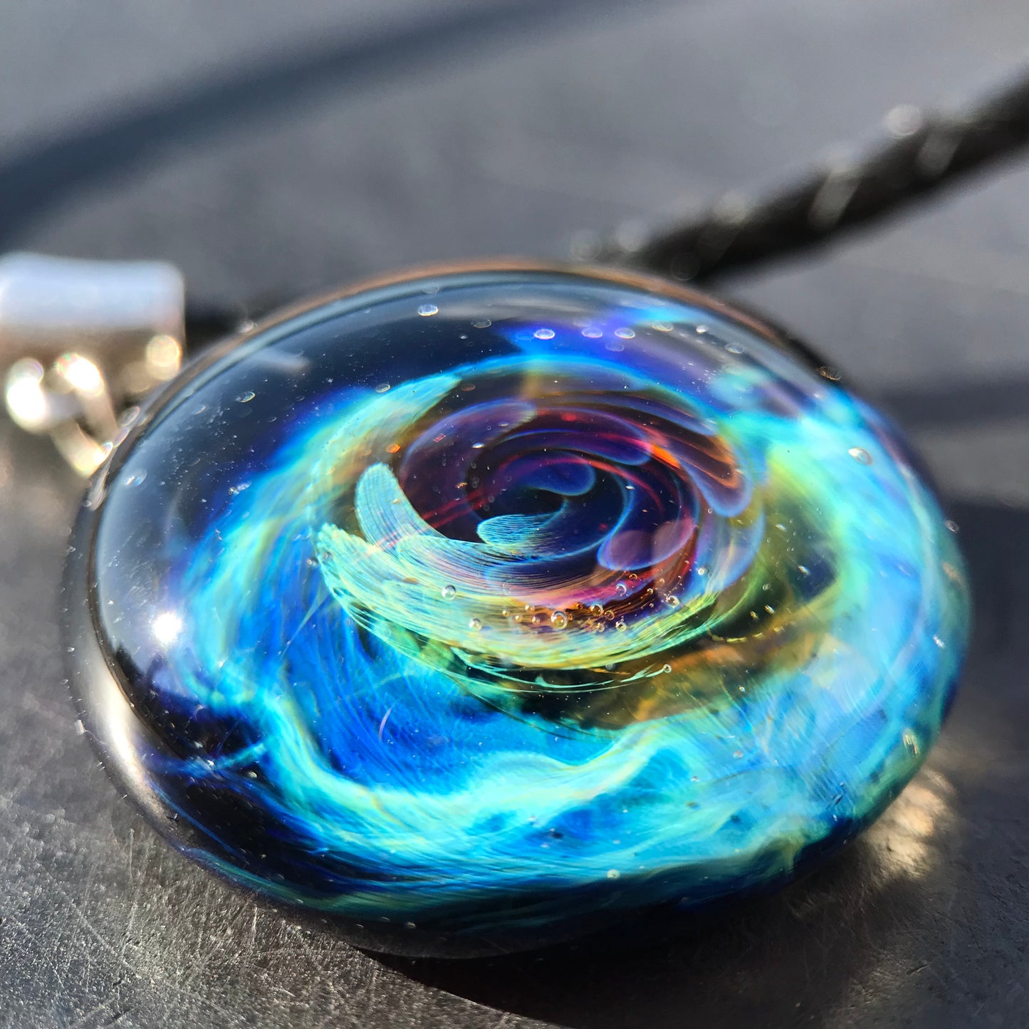 Pendentif Implosion