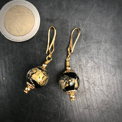 Boucles d'oreilles noires à la Feuille d'Or