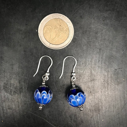 Boucles d'oreilles fleur bleue